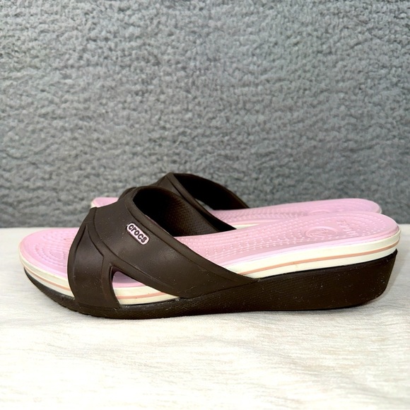 Crocs Shoes Womens 7 Brown Pink Open Toe Slip On Sandals - Picture 1 of 8